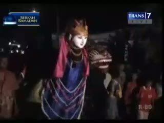 Obrok, Tradisi Penggugah Sahur
