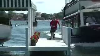 Mail Jumper, Profesi Tukang Pos Paling Beresiko Se-Dunia