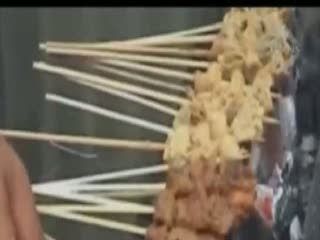 Sate Puting Susu, Makanan Paling Diserbu Pembeli Saat Puasa