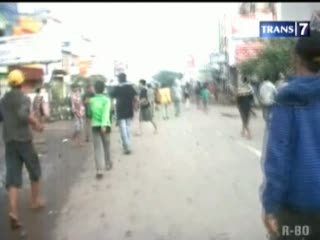 Aksi Tawuran Remaja Usai Sahur