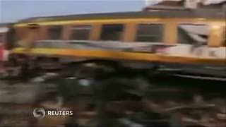 Kereta Anjlok Menghantam Stasiun, 6 Orang Tewas