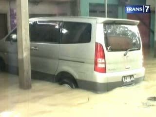 Banjir Hadang Kawasan Wisata