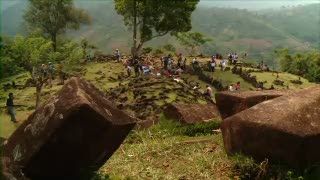 Gunung Padang, Situs Purba yang Berpolemik