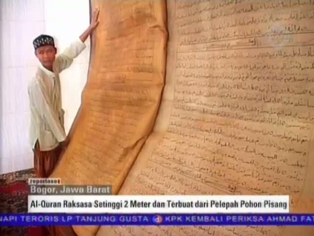 Al-Quran Raksasa dari Pelepah Pisang