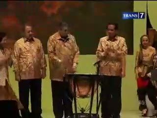 Presiden SBY Puji Batik Tanah Air