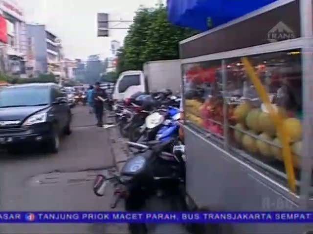Pedagang Takjil Pinggir Jalan Akan Diatur