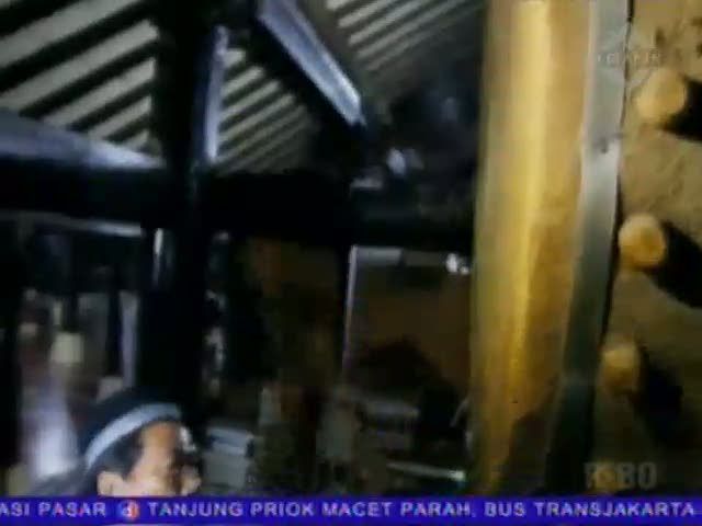 Bedug Raksasa dari Kulit Banteng