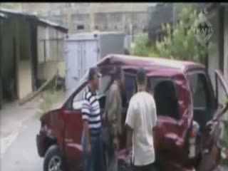 Mobil Diterjang KRL, 3 Penumpang Tewas