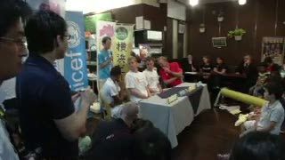 Pemain MU Kunjungi Korban Gempa Fukushima