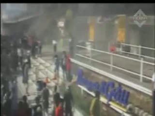 Restoran Terbakar, Pengunjung Panik