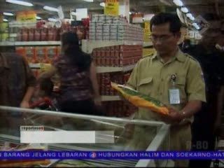 Makanan Kadaluarsa dan Berjamur Ditemukan di Sejumlah Supermarket