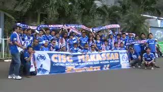 Fans Chelsea Serbu GBK