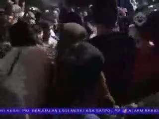 Kepergok Curi Motor, Pelaku Dihajar Massa Hingga Sekarat