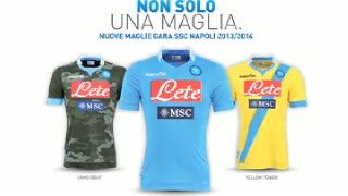 Napoli Gunakan Jersey Loreng