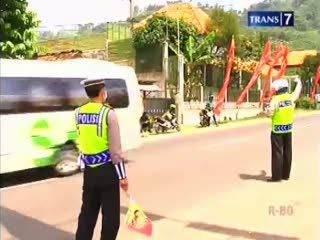 Polisi Terapkan Sistem One Way di Jalur Selatan