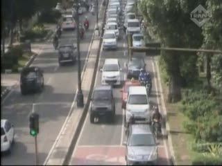 Hari Pertama Lebaran, Suasana Kota Bandung Ramai