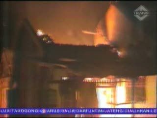 Gara-gara Petasan, 2 Rumah dan 1 Kontrakan Terbakar