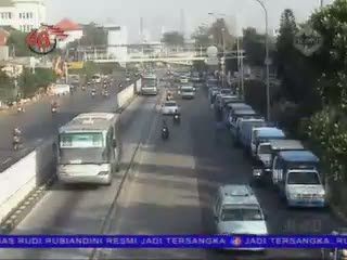 Pedagang Kaki Lima dan Parkir Liar Ditertibkan