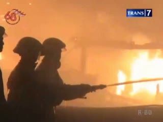 14 Kapal Terbakar di Dermaga Muara Baru