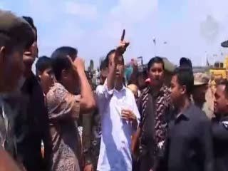 Jokowi Tinjau Taman Kota