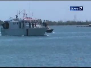 Kapal Terbakar, 8 ABK Selamat, 3 Hilang