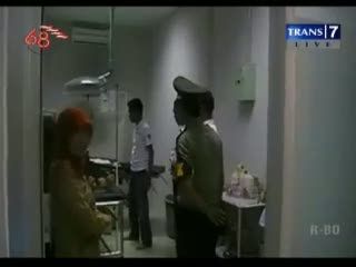 Kejar Jambret, Gadis Tabrak Mobil
