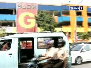 Berburu Kenyamanan di Pasar Tanah Abang