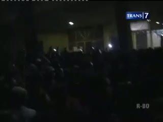 Konser Metallica, Penonton Berusaha Jebol Pagar
