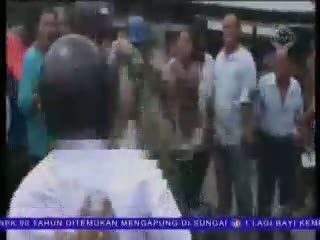 Jemaat Gereja HKBP Adu Pukul dan Saling Serang