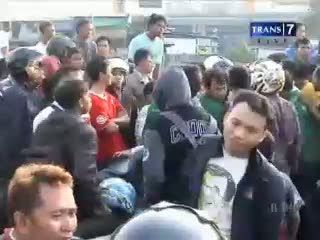 Petugas ATM Babak Belur Dihajar Satpam Mal
