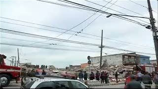 Bangunan Ambruk, 6 Tewas