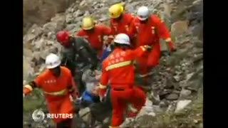 Gempa Bumi dan Banjir Landa Cina, 105 Orang Tewas