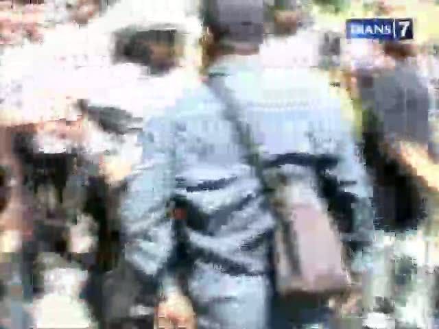Bentrok Protes Korupsi Bupati
