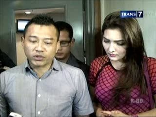 Rekan-rekan Artis Jenguk DL di Rumah Sakit