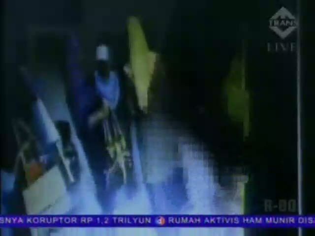 Aksi Gendam Terekam CCTV