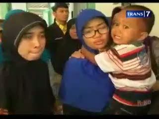 Kesedihan Keluarga Korban Tabrakan Maut