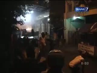 Warga Johar Baru Kembali Tawuran