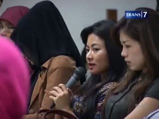 Sidang Fathanah: Vitalia Minta Mobil, Tri Dibayari Hotel