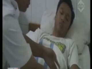 Polisi Kereta Dikeroyok Pedagang Asongan