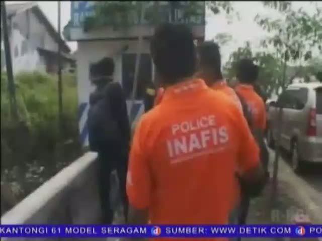 Polisi Lakukan Olah TKP di Lokasi Pengemboman