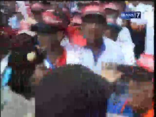 Ribuan Lansia Tuntut Pesangon