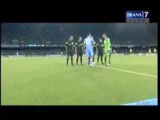 Napoli Bungkam Finalis Musim Lalu