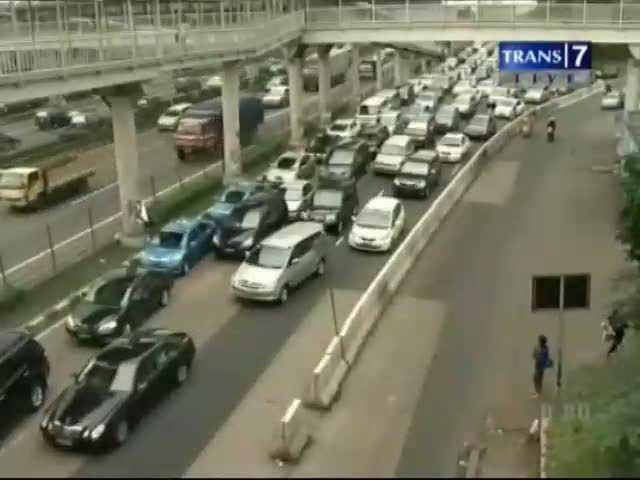 Mobil Murah Mengubur Mimpi Bebas Macet