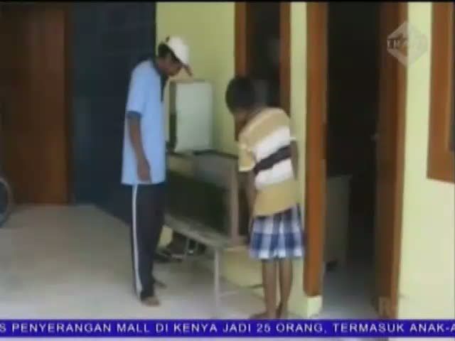 Ikan Aligator Kecil di Jatiluhur Tertangkap