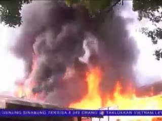 Kebakaran Toko Material, 3 Orang Diantaranya Bayi, Tewas