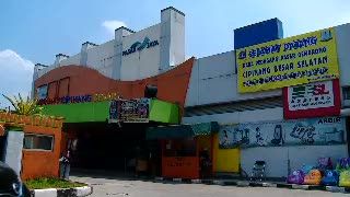 Pasca Relokasi Pasar Gembrong, Siapa Untung atau Rugi?