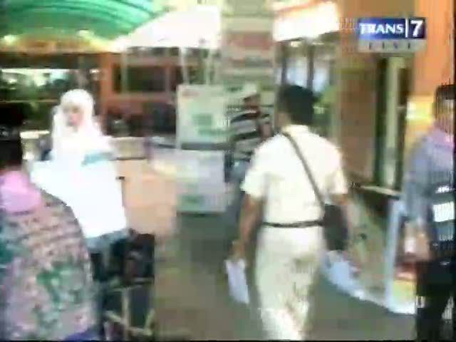 Lalat Serbu Asrama Haji