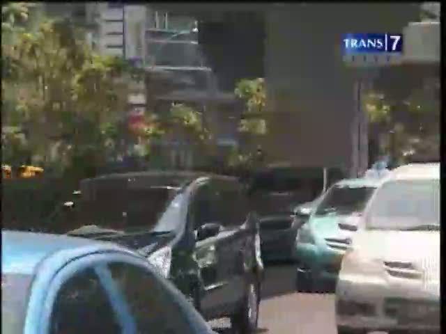 Mobil Murah Memperparah Kemacetan Jakarta
