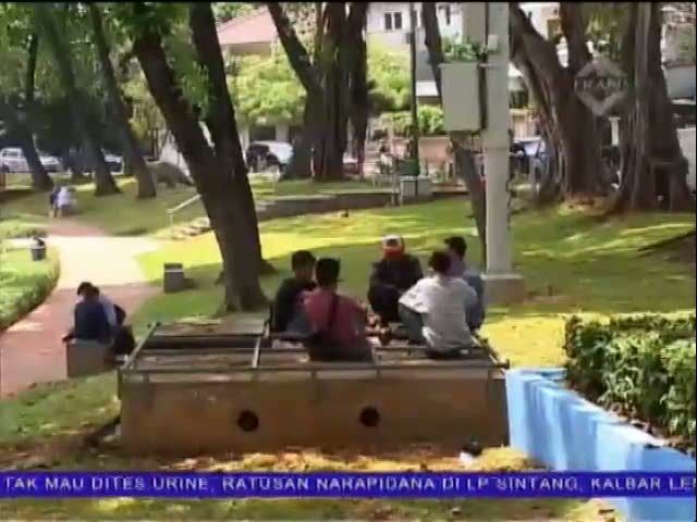 Pesimis Jam Wajib Belajar