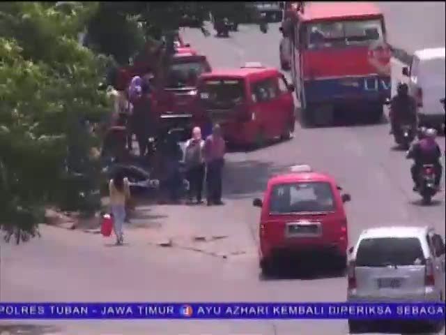 Angkot dan Bus Ngetem Bisa Dicabut Izin Trayeknya